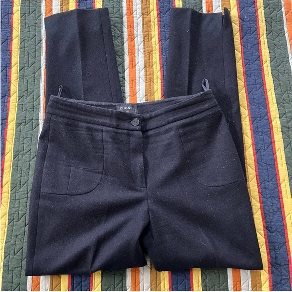 Classic CHANEL wool trousers - Picture 3 of 15